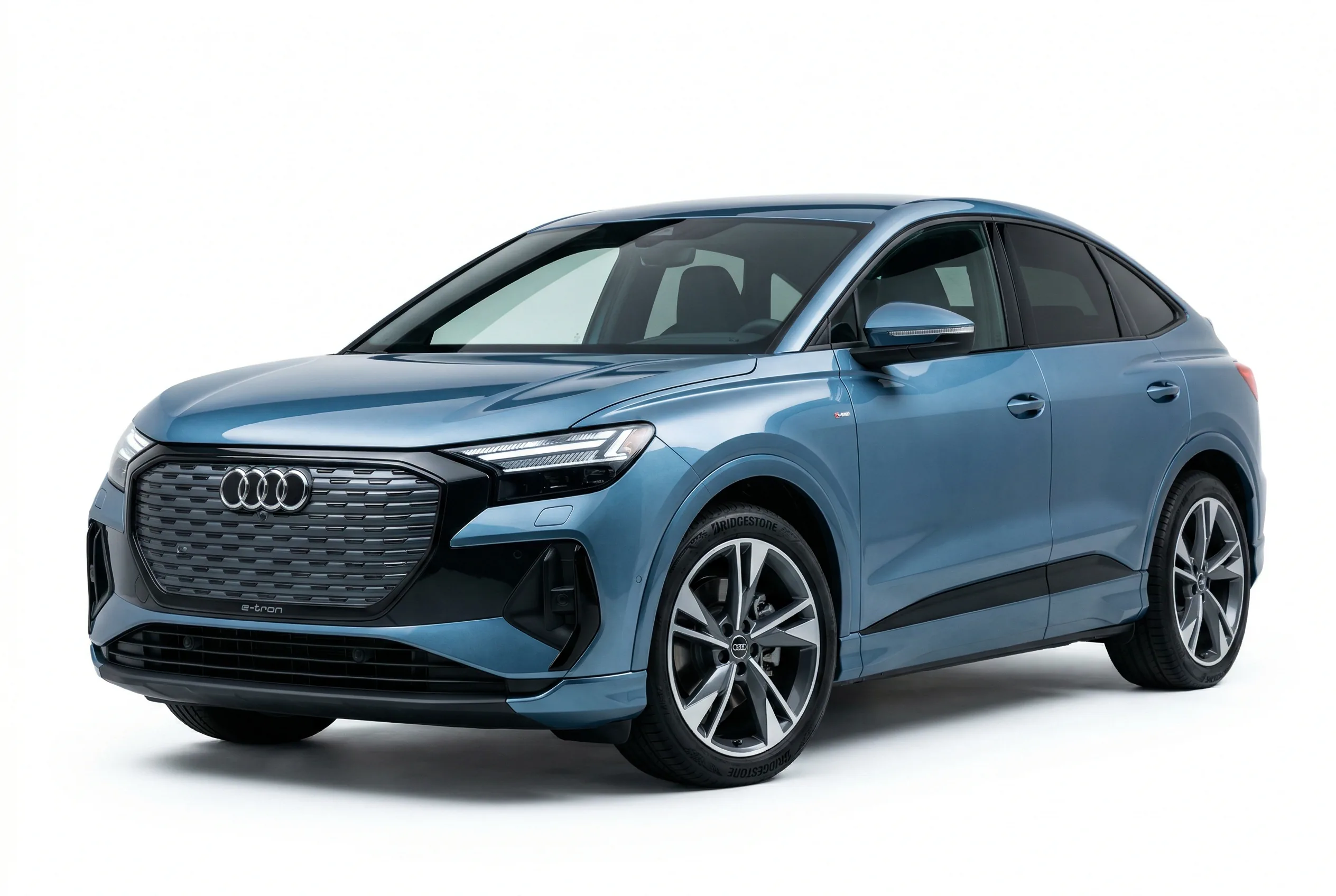 אאודי Q4 e-tron - Audi Q4 e-tron